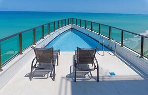 Apto w/ Balcony Beachfront in Boa Viagem Cpf0902