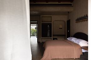 ANALO Resort Hotel