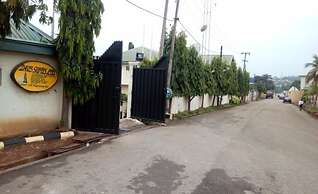 Nondon Hotels