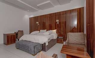 Nondon Hotels