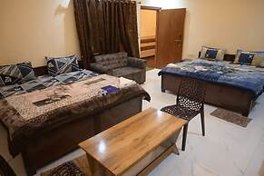 Kaka Paying Guest House