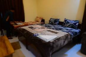 Kaka Paying Guest House
