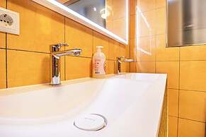 Comfy 1BR 1LR Apt Donaustadt Zones