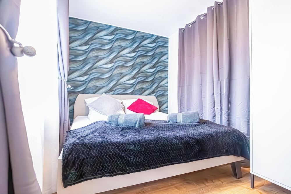 Comfy 1BR 1LR Apt Donaustadt Zones