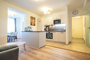 Comfy 2BR 1LR Apartment Donaustadt