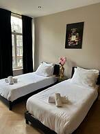 Hotel 83