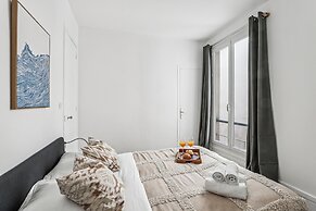 Bright 1BR Steps from Canal Saint-Martin