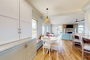 Dock, Pier & Chesapeake Bay Access! Family Getaway