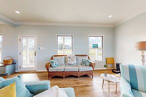 Dock, Pier & Chesapeake Bay Access! Family Getaway
