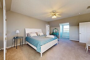 Dock, Pier & Chesapeake Bay Access! Family Getaway