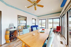 Dock, Pier & Chesapeake Bay Access! Family Getaway