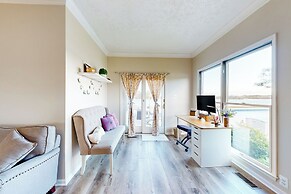 Dock, Pier & Chesapeake Bay Access! Family Getaway