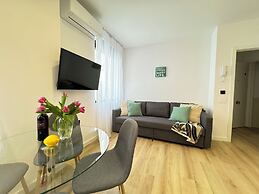 Apart Hotel Happy Life