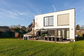 Luxury Villa Close to Maastricht