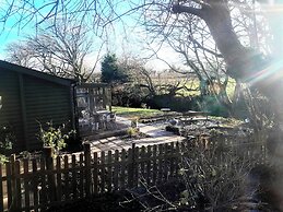 Glan Yr Afon