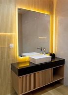 7EVEN Suites