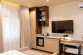 7EVEN Suites