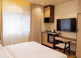 7EVEN Suites