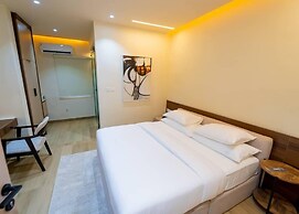 7EVEN Suites
