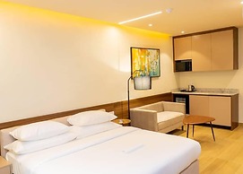 7EVEN Suites