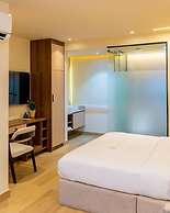 7EVEN Suites