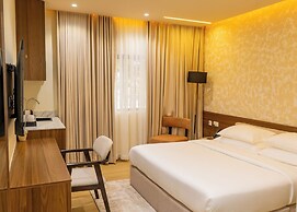 7EVEN Suites
