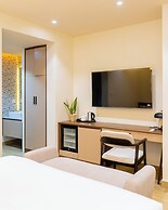 7EVEN Suites