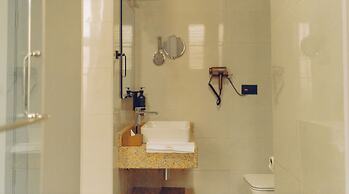 Elysium Suites & Apartments