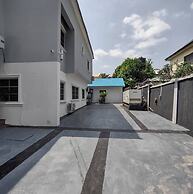 7even Suites