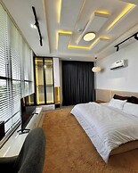 7even Suites