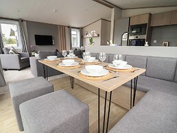 Cedar Lodge 2 Bedrooms