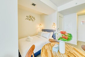 The Dundas Suites