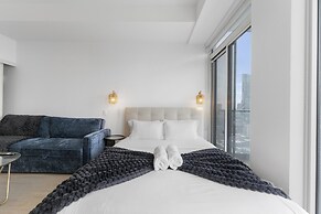 The Dundas Suites