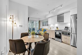 The Dundas Suites