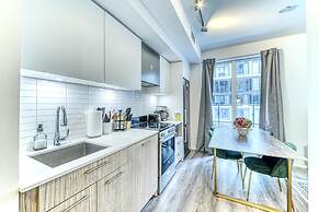 The Dundas Suites