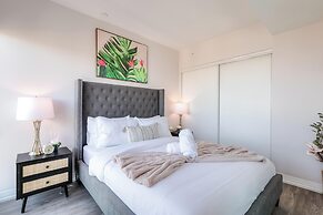 The Dundas Suites
