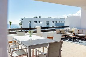 Dja- Modern 2 Bedroom Apartment Close to Beach