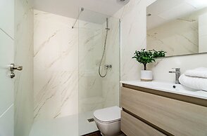 Dja- Modern 2 Bedroom Apartment Close to Beach