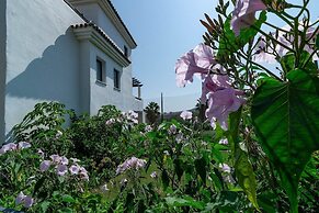 Dja- Modern 2 Bedroom Apartment Close to Beach
