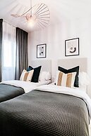 Dja- Modern 2 Bedroom Apartment Close to Beach