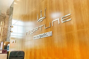 Neptune Fort York Suites