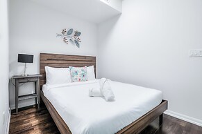 Neptune Fort York Suites