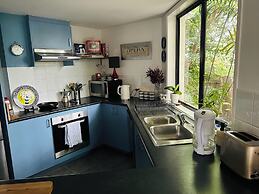 Nicole Guesthouse