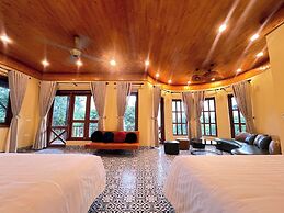 Mai Chau Boutique Hotel & Resort