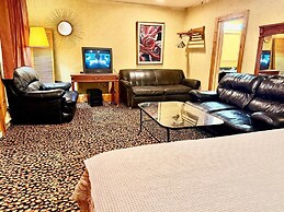 Rocky Mountain Lodge & Suites