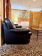Rocky Mountain Lodge & Suites