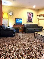 Rocky Mountain Lodge & Suites