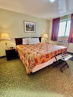 Rocky Mountain Lodge & Suites