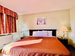 Rocky Mountain Lodge & Suites
