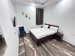 Fabhotel Uday